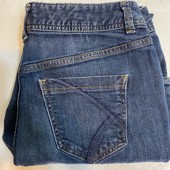 Lane Bryant Blue Relaxed Jeans with Wide-Leg Cut and Distressed capri crop - Picture 8 of 8